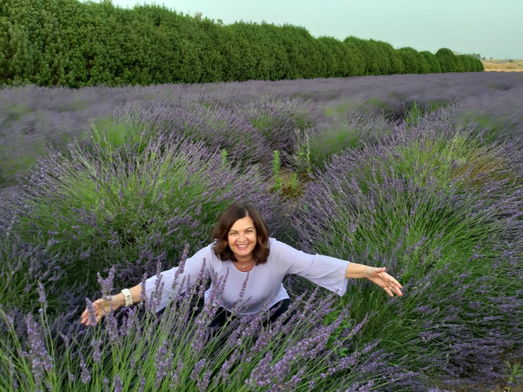 Dott.ssa Angela Cotza Psicologa Ipnoterapeuta nei campi di Bioma Natura